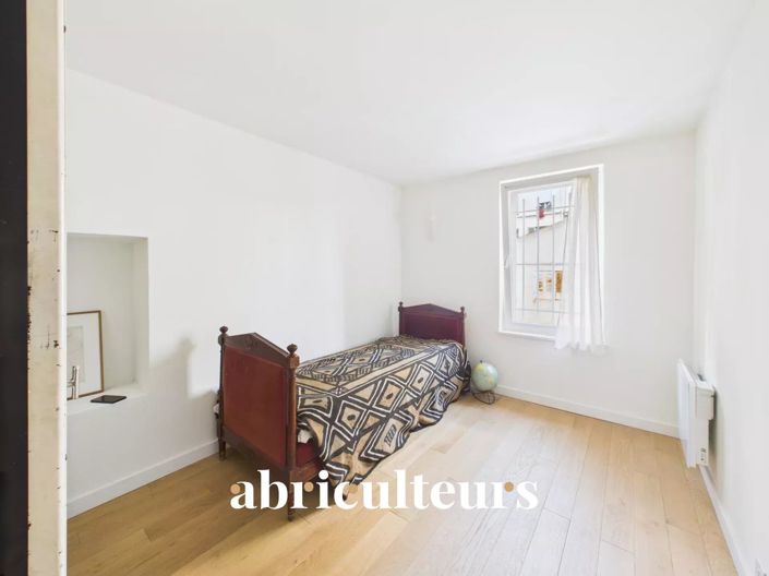 Image No.7-4 Bed House for sale