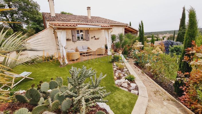 Image No.8-3 Bed House for sale