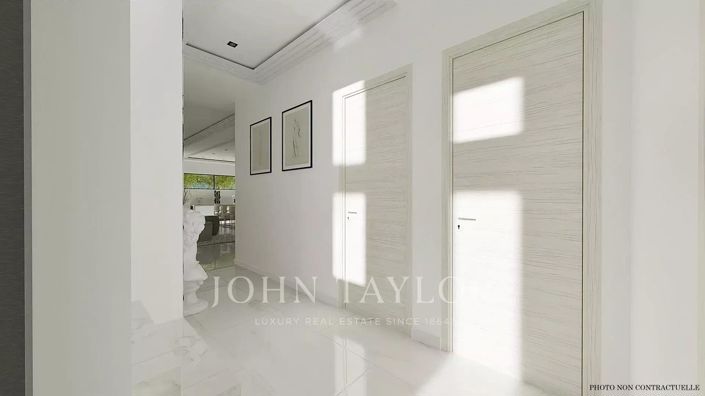 Image No.8-5 Bed House for sale