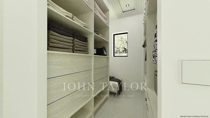 Image No.26-5 Bed House for sale