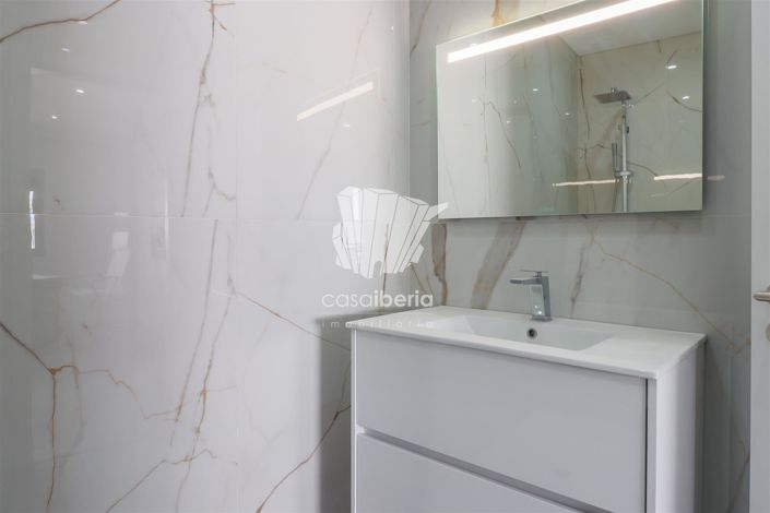 Image No.13-4 Bed Apartment for sale