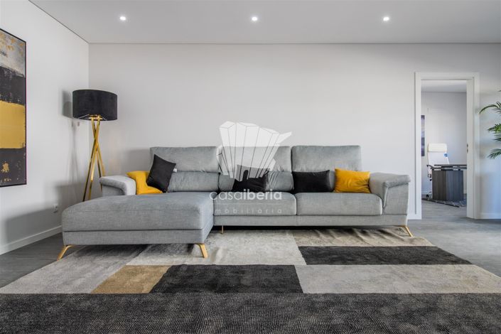 Image No.33-4 Bed Apartment for sale