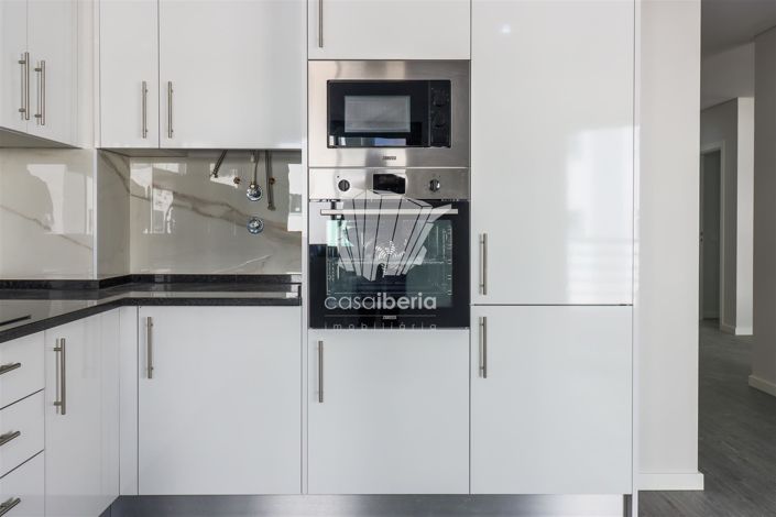 Image No.8-4 Bed Apartment for sale