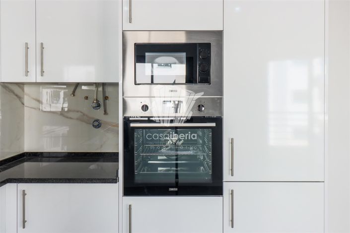 Image No.9-4 Bed Apartment for sale