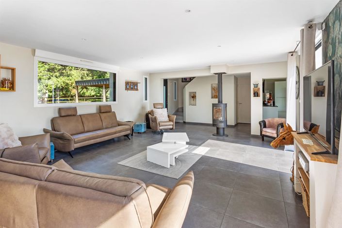 Image No.6-3 Bed House for sale