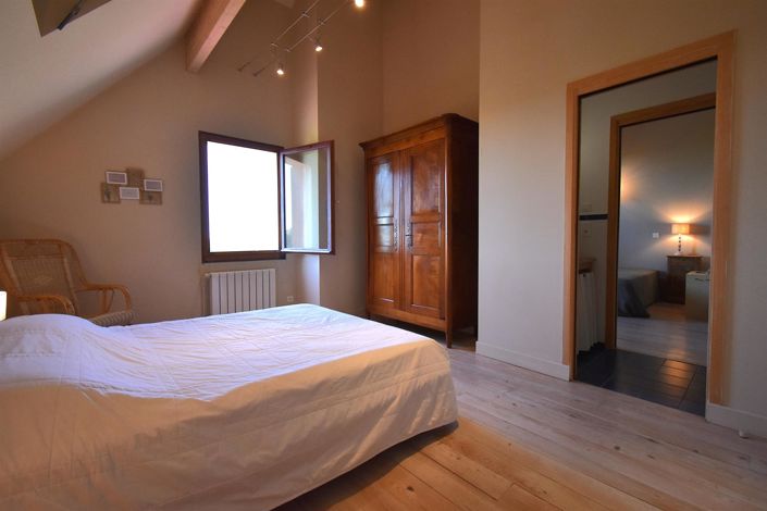 Image No.16-4 Bed House for sale