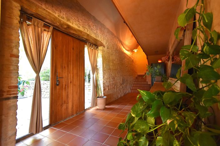 Image No.6-4 Bed House for sale