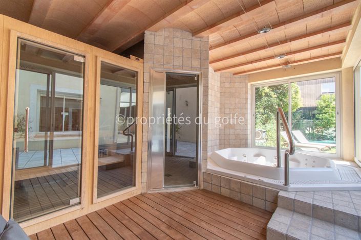 Image No.17-5 Bed House for sale