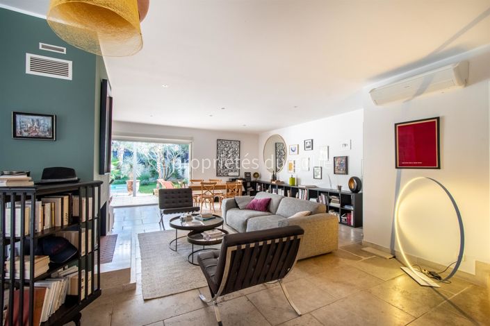 Image No.4-5 Bed House for sale