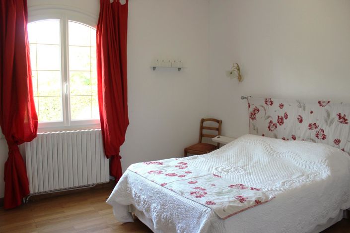 Image No.11-15 Bed House for sale