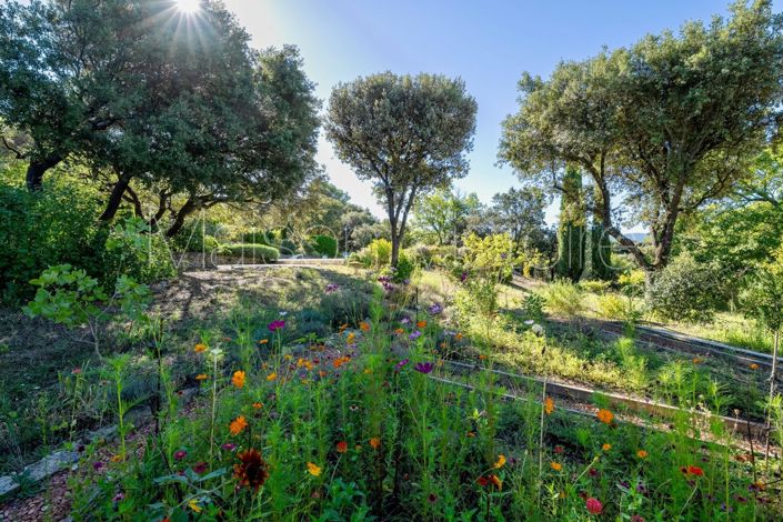 Image No.15-5 Bed House for sale