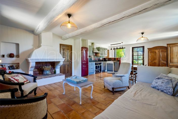 Image No.20-5 Bed House for sale