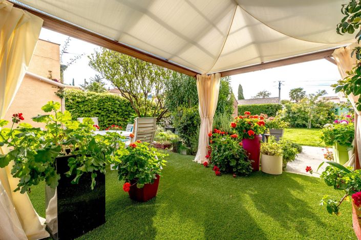 Image No.13-4 Bed House for sale