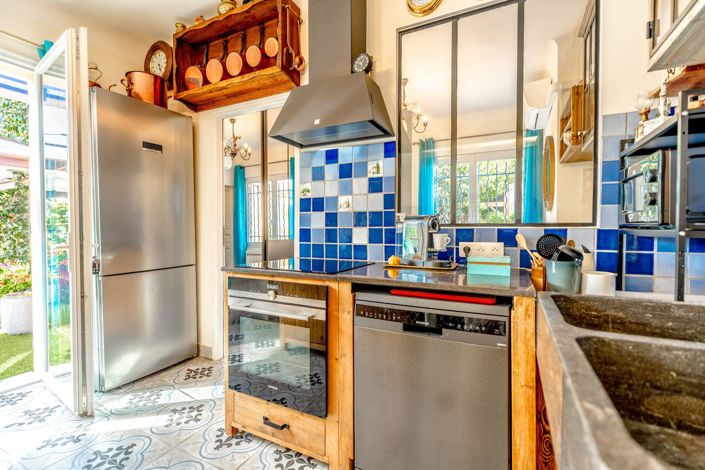 Image No.3-4 Bed House for sale