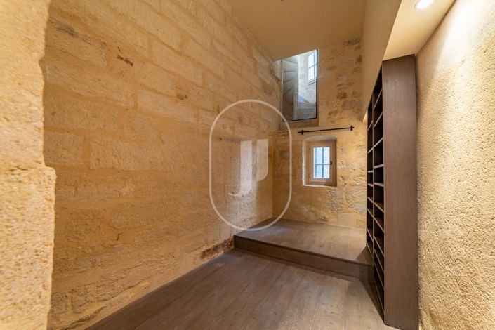 Image No.11-3 Bed Apartment for sale