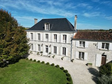 6 Bed House for sale