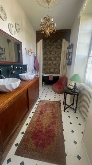 Image No.22-6 Bed House for sale