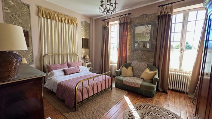 Image No.27-6 Bed House for sale