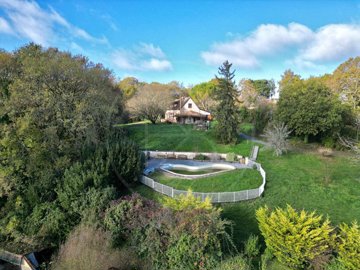 5 Bed House for sale