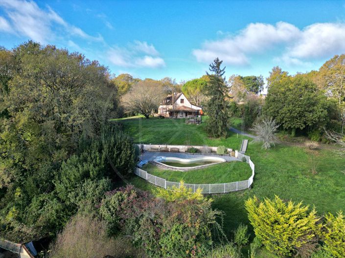 Image No.1-5 Bed House for sale