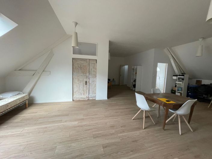 Image No.10-2 Bed House for sale