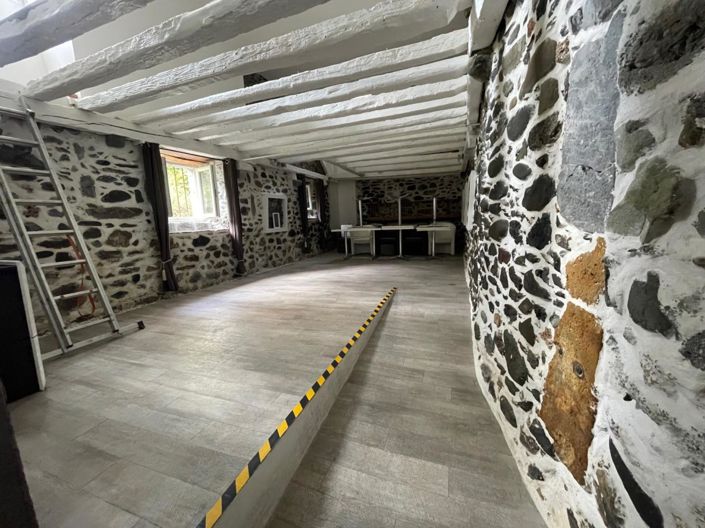 Image No.5-2 Bed House for sale