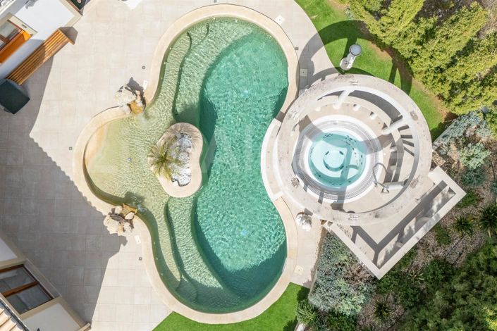 Image No.19-4 Bed House for sale