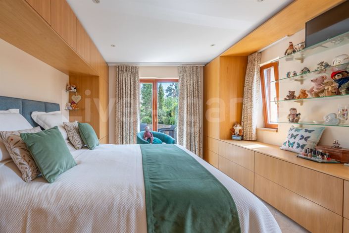 Image No.36-4 Bed House for sale