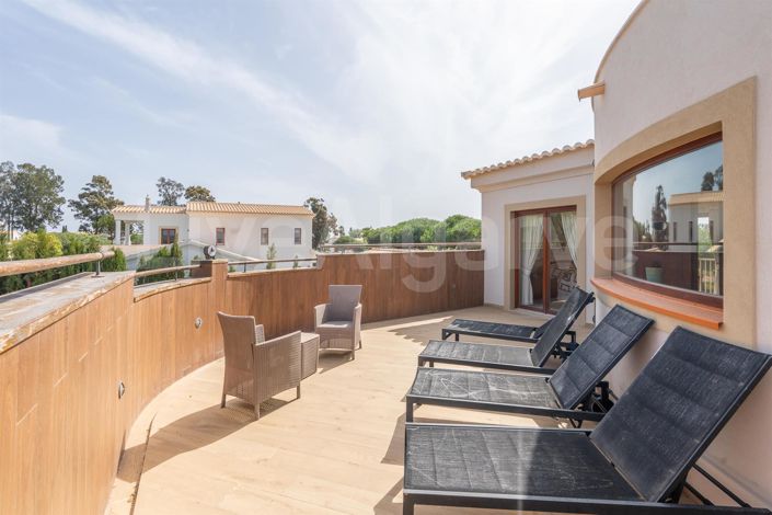 Image No.47-4 Bed House for sale