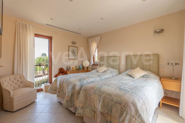 Image No.49-4 Bed House for sale