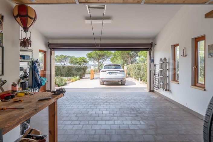 Image No.55-4 Bed House for sale