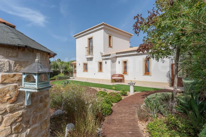 Image No.57-4 Bed House for sale