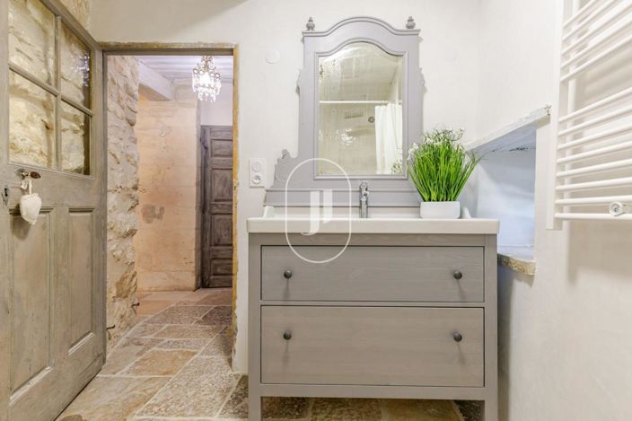 Image No.11-3 Bed House for sale