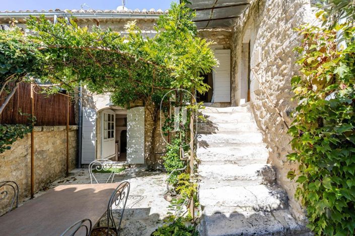 Image No.14-3 Bed House for sale