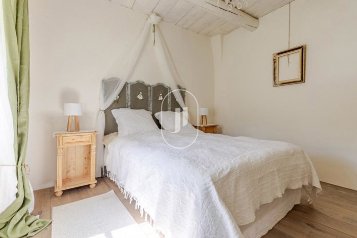 Image No.7-3 Bed House for sale