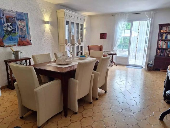 Image No.4-4 Bed House for sale