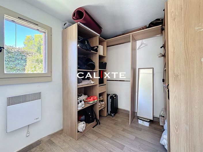 Image No.8-1 Bed House for sale