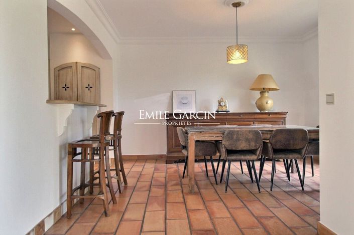 Image No.7-4 Bed House for sale