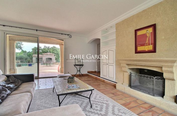 Image No.8-4 Bed House for sale