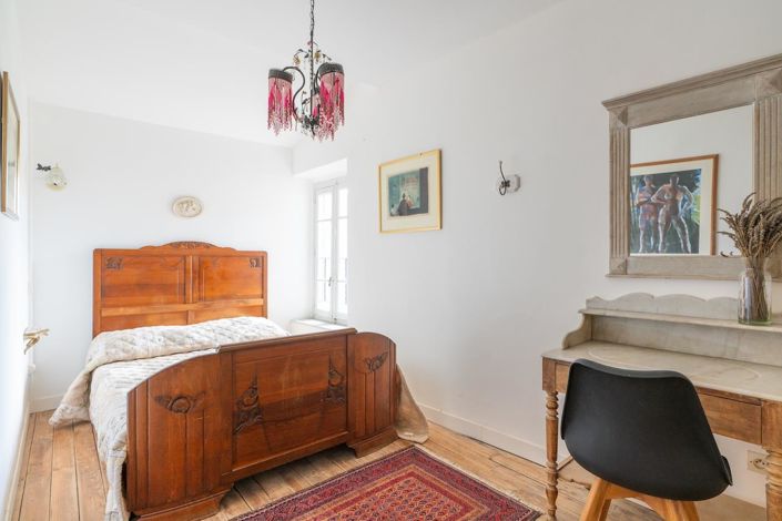 Image No.20-4 Bed House for sale