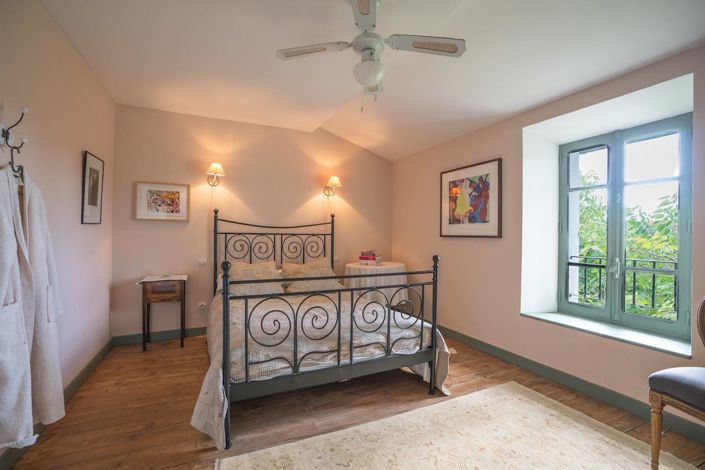 Image No.22-4 Bed House for sale