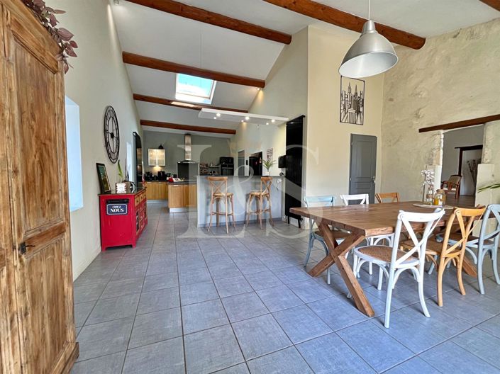 Image No.7-5 Bed House for sale