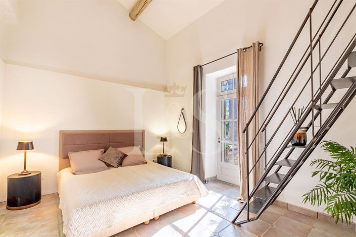 Image No.18-3 Bed House for sale