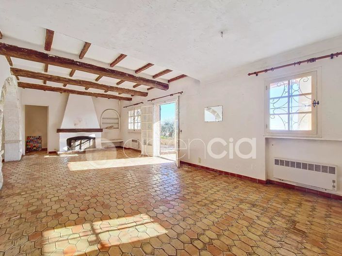 Image No.5-2 Bed House for sale