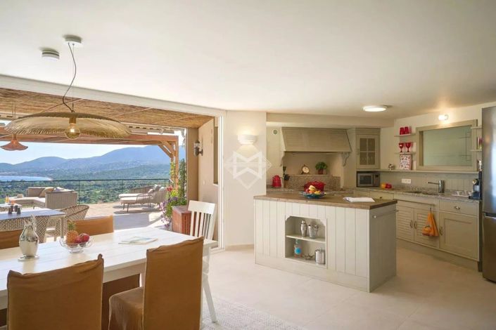 Image No.4-4 Bed House for sale