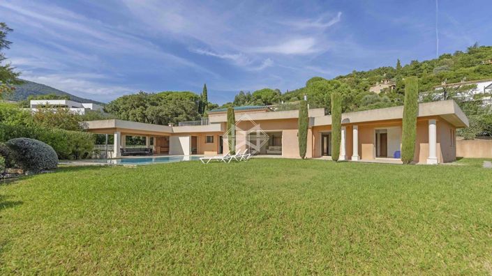 Image No.3-6 Bed House for sale