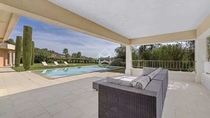 Image No.4-6 Bed House for sale