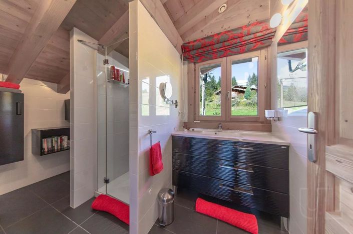 Image No.11-5 Bed House for sale