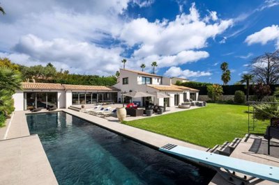 6 Bed House for sale