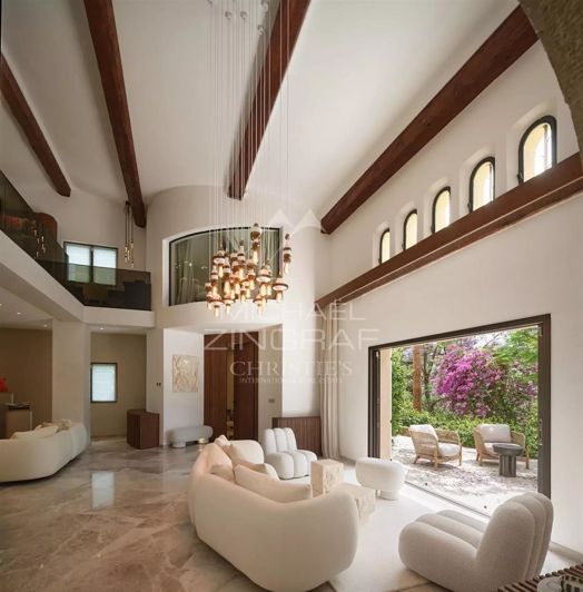 Image No.4-7 Bed House for sale